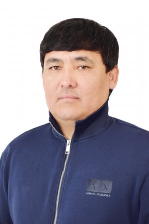 Момынов Ермек