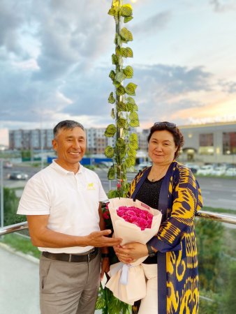Успанов Ерғазы Зейннуллаұлы, Успанова Ақзила Жанабаевна